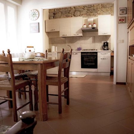 Casa Vacanza Ilia Pescia Eksteriør bilde