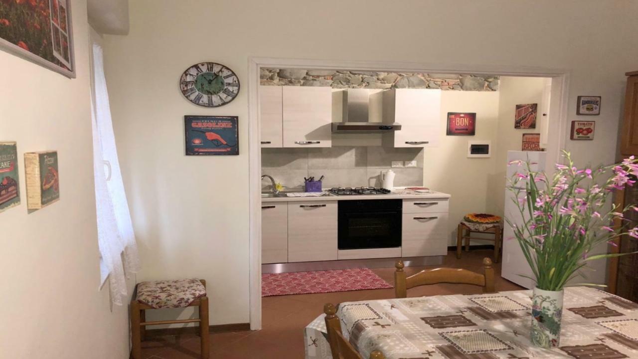 Casa Vacanza Ilia Pescia Eksteriør bilde