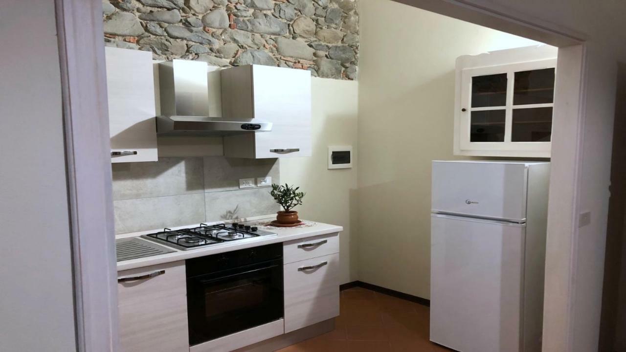 Casa Vacanza Ilia Pescia Eksteriør bilde