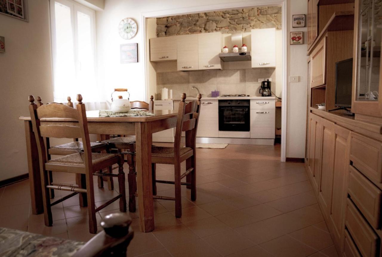 Casa Vacanza Ilia Pescia Eksteriør bilde